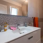 Amazing 2 Bedroom Location Appartamento *