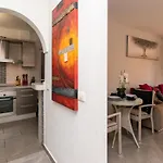 Apartman Amazing 2 Bedroom Location