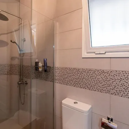 Amazing 2 Bedroom Location Daire *