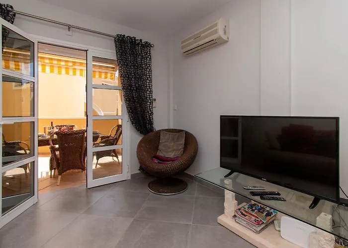 Amazing 2 Bedroom Location アパート